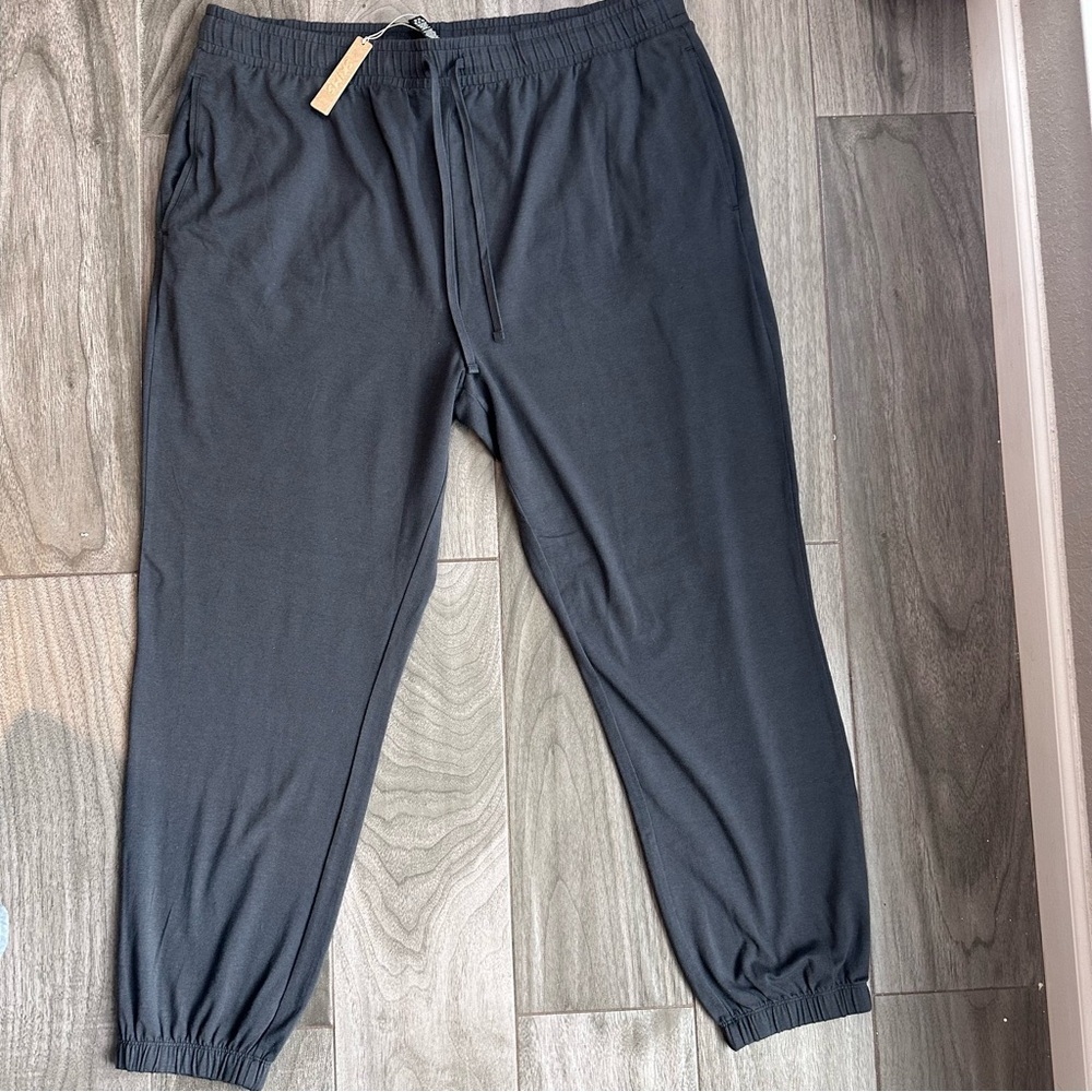 Skims Men's Jogger Pants NWT